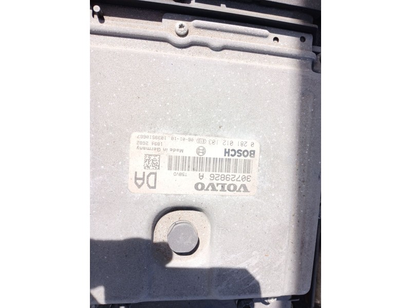 Recambio de centralita motor uce para volvo xc90 i (275) d5 awd referencia OEM IAM 30729826a 0281012103 