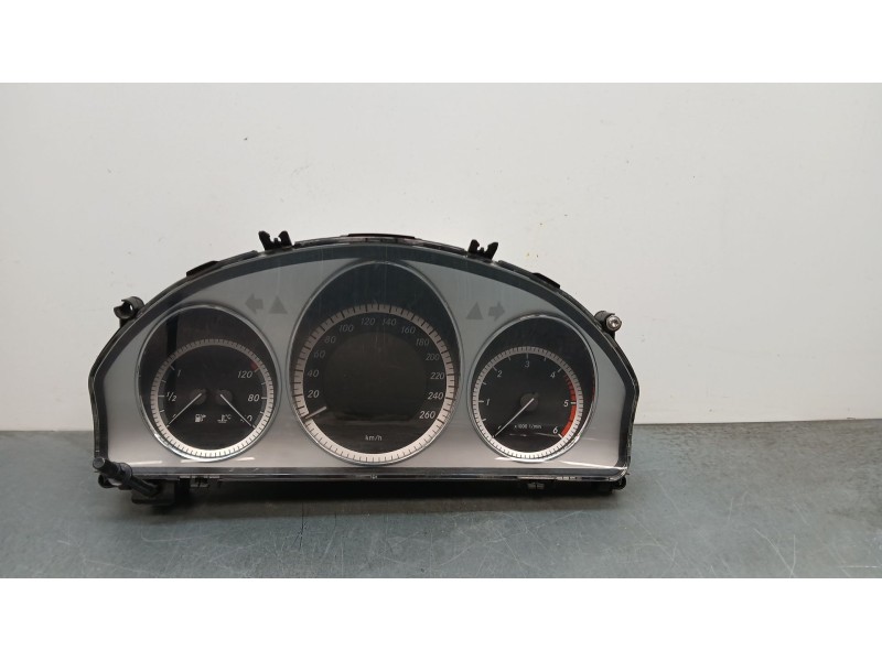 Recambio de cuadro instrumentos para mercedes-benz clase c (w204) berlina 2.2 cdi cat referencia OEM IAM a2045407748  