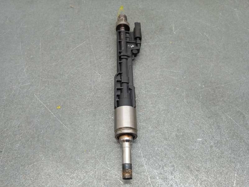 Recambio de inyector para bmw serie m2 coupe (f87) basis referencia OEM IAM 13647639994 65.682KM 0261500533