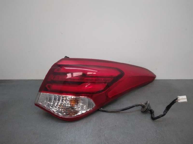 Recambio de piloto trasero derecho para hyundai i40 comfort referencia OEM IAM 924023Z6  