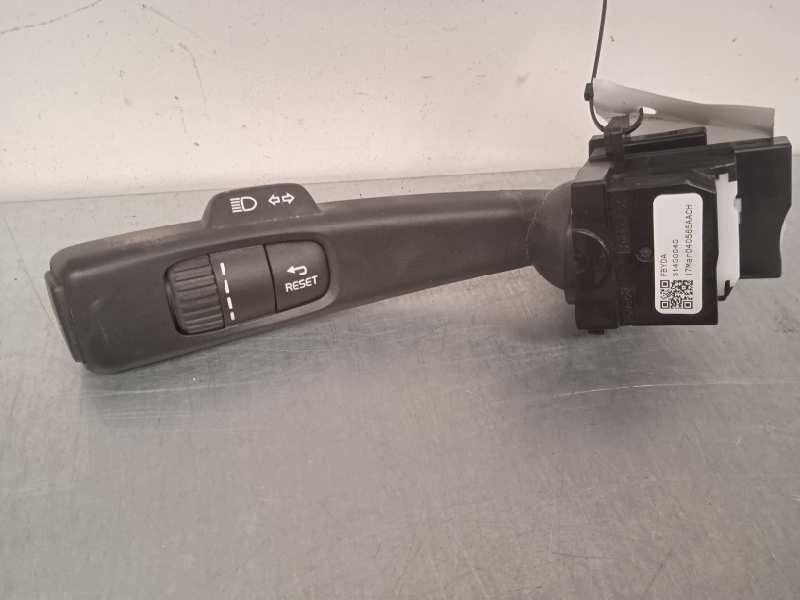 Recambio de mando luces para volvo v40 2.0 diesel cat referencia OEM IAM 31456045  INTERMITENTES
