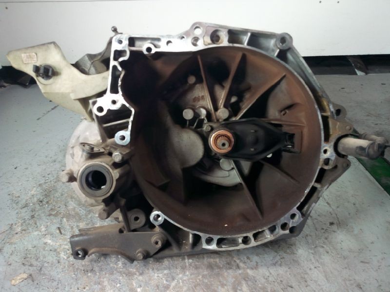 Recambio de caja cambios para citroën c3 selection referencia OEM IAM 20DP65 198.600KM 5V