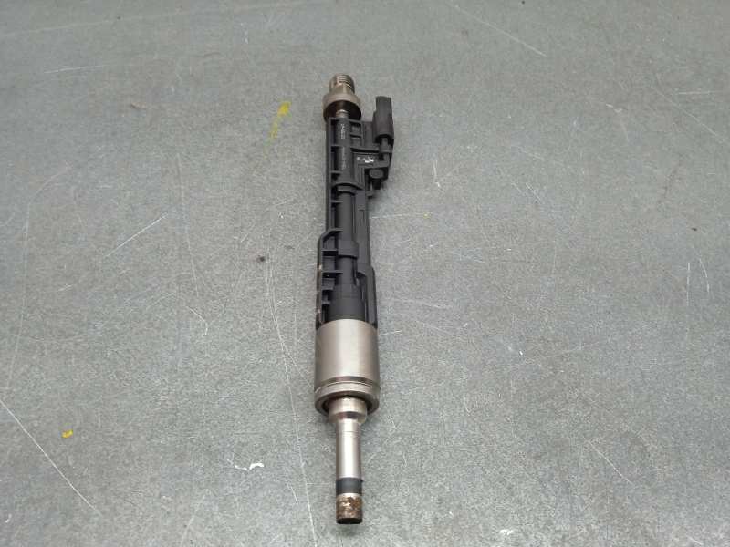 Recambio de inyector para bmw serie m2 coupe (f87) basis referencia OEM IAM 13647639994 65.682KM 0261500533