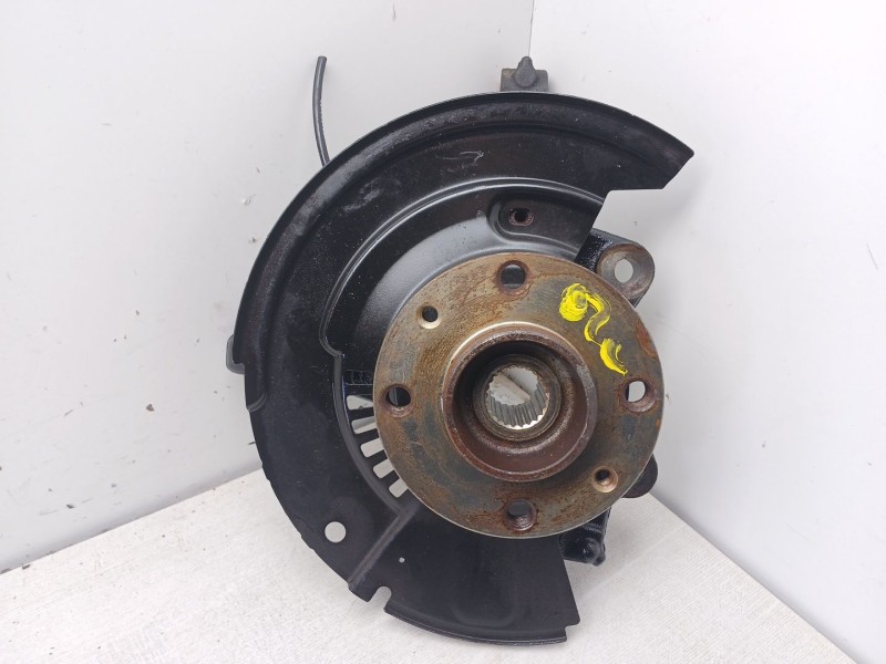 Recambio de mangueta delantera derecha para renault clio v referencia OEM IAM 400142942R  