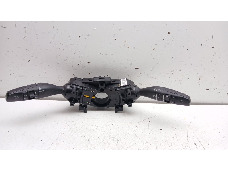 Recambio de mando multifuncion para kia ceed (cd) 1.6 crdi 136 eco-dynamics+ referencia OEM IAM 93404j7960  