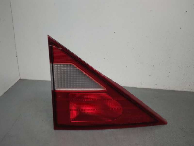 Recambio de piloto trasero izquierdo interior para ssangyong rodius xdi referencia OEM IAM   