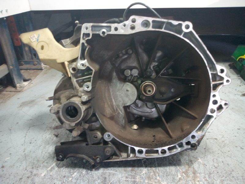 Recambio de caja cambios para citroën c-elysée exclusive referencia OEM IAM 20ET30  