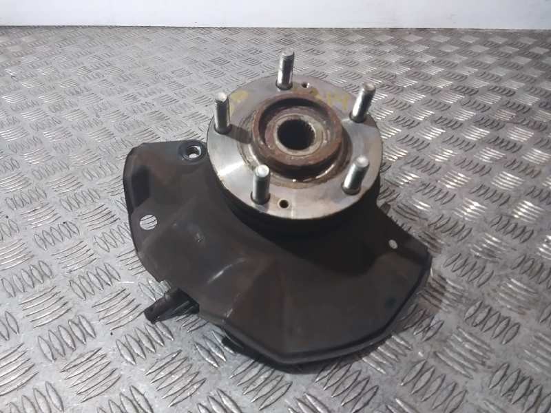 Recambio de mangueta delantera derecha para kia carens (un) 2.0 crdi referencia OEM IAM   