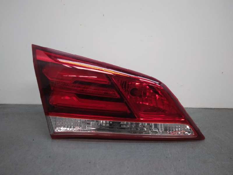 Recambio de piloto trasero izquierdo interior para hyundai i40 comfort referencia OEM IAM 924033Z6  