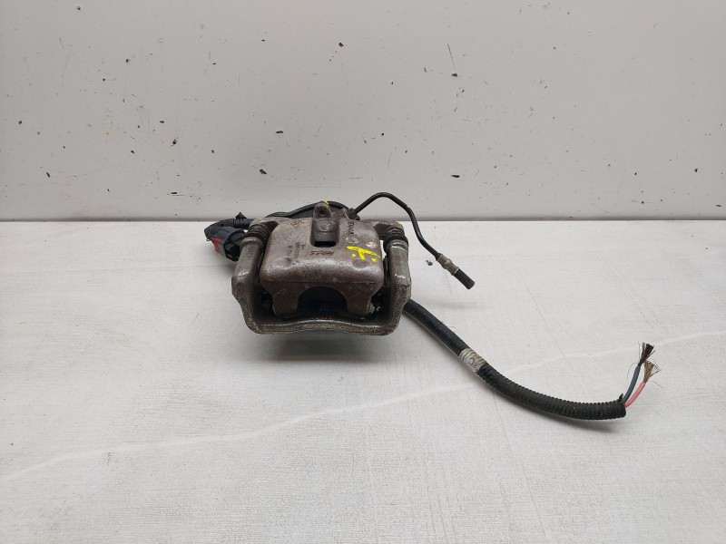 Recambio de pinza freno trasera derecha para renault clio v referencia OEM IAM 440002496R 32338814 