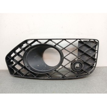 REJILLA PARAGOLPES DERECHA 3SE807796 