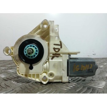 MOTOR ELEVALUNAS TRASERO DERECHO 