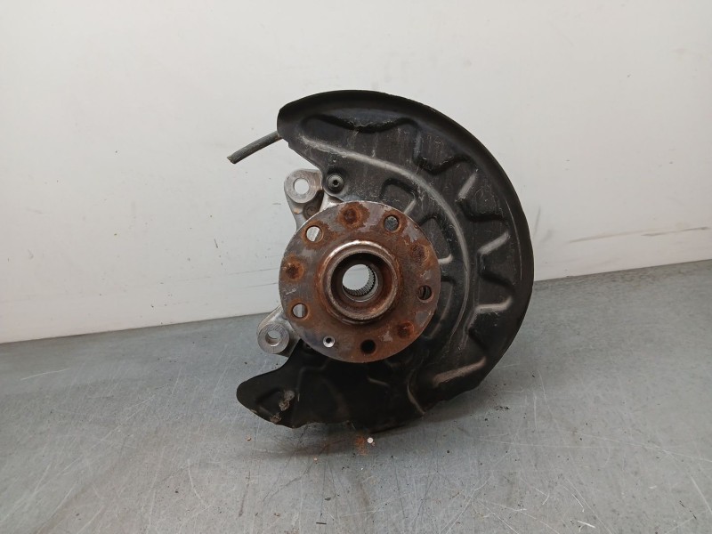 Recambio de mangueta delantera izquierda para volkswagen tiguan advance bmt referencia OEM IAM 5Q04072257C  