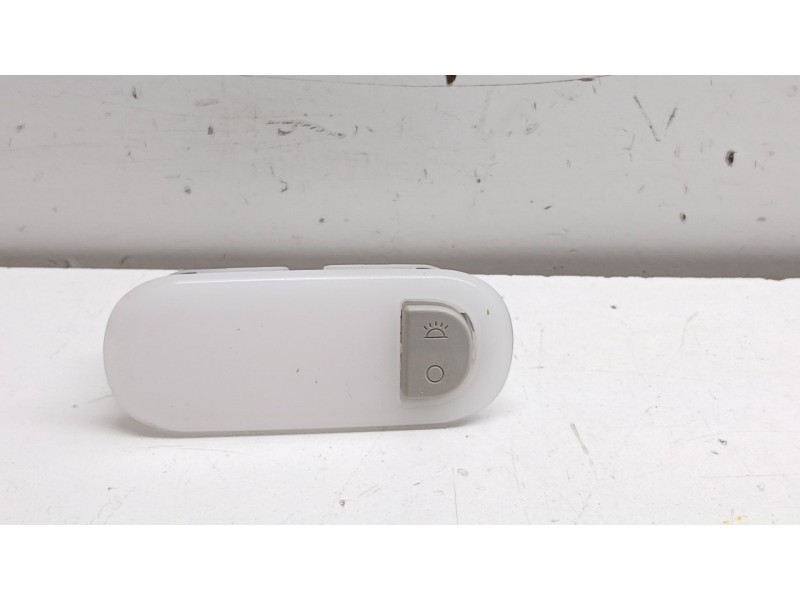 Recambio de luz interior para kia ev3 referencia OEM IAM 92896d0100gyt  