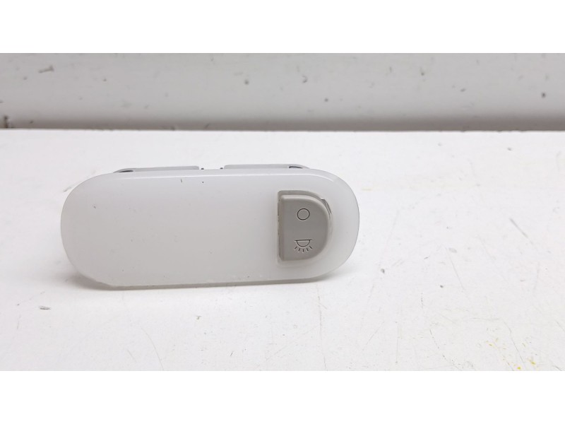 Recambio de luz interior para kia ev3 referencia OEM IAM 92890d0100gyt  