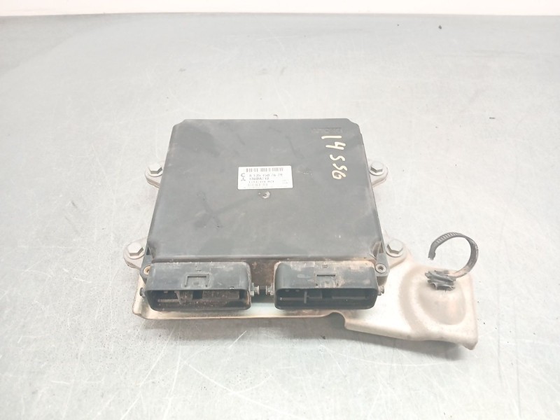 Recambio de centralita motor uce para mitsubishi colt cabrio czc instyle referencia OEM IAM a1351507679  