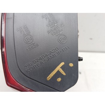 Recambio de piloto trasero derecho interior para kia cee´d (jd) 1.4 crdi 90 referencia OEM IAM 92404a20  