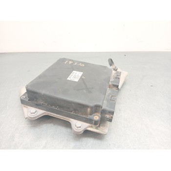 Recambio de centralita motor uce para mitsubishi colt cabrio czc instyle referencia OEM IAM a1351507679  