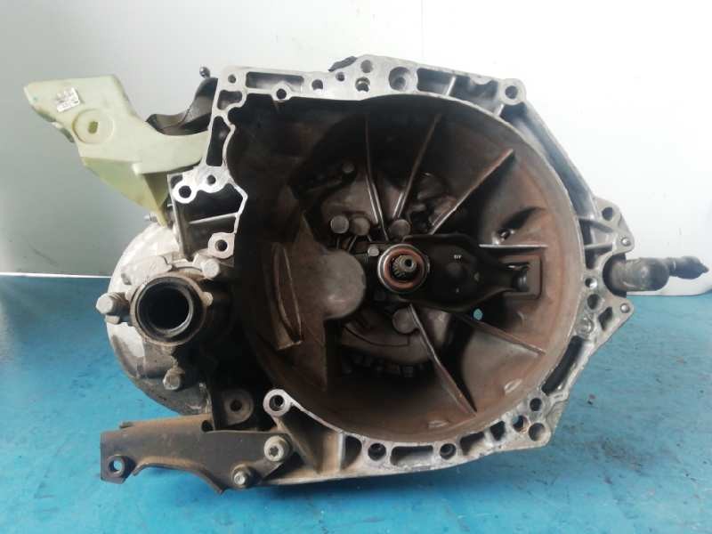 Recambio de caja cambios para peugeot 208 1.6 blue-hdi fap referencia OEM IAM 20ET31 B 5V