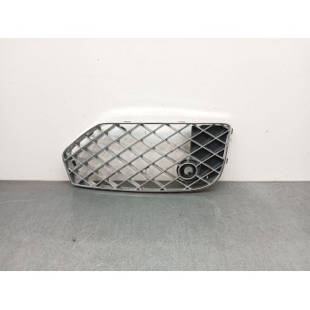 REJILLA PARAGOLPES DERECHA 3SE807796 