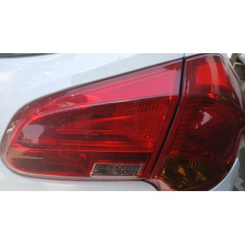 Recambio de piloto trasero derecho interior para kia cee´d (jd) 1.4 crdi 90 referencia OEM IAM 92404a20  