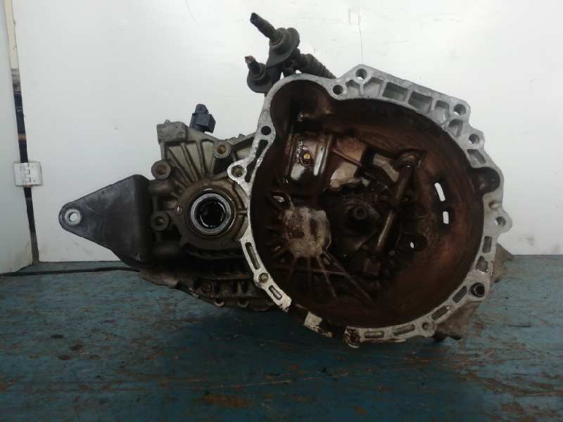 Recambio de caja cambios para hyundai accent crdi gl referencia OEM IAM J12073 B 102.204KM 5V