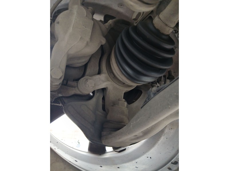 Recambio de mangueta delantera derecha para mercedes-benz clase a (w176) a 200 cdi / d (176.008) referencia OEM IAM   