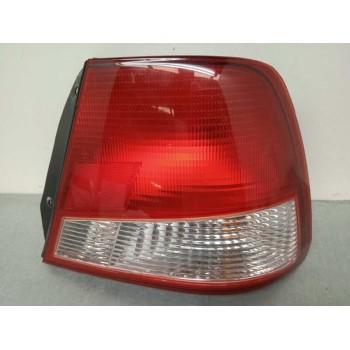 PILOTO TRASERO DERECHO 9240225220 5 PUERTAS