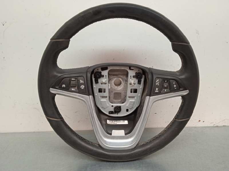 Recambio de volante para opel zafira tourer 2.0 cdti referencia OEM IAM 13351029  CON MANDOS