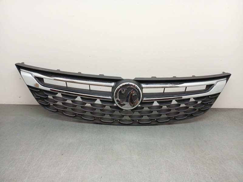 Recambio de rejilla paragolpes delantero para opel astra k (b16) 1.4 cng (68) referencia OEM IAM 13464791  