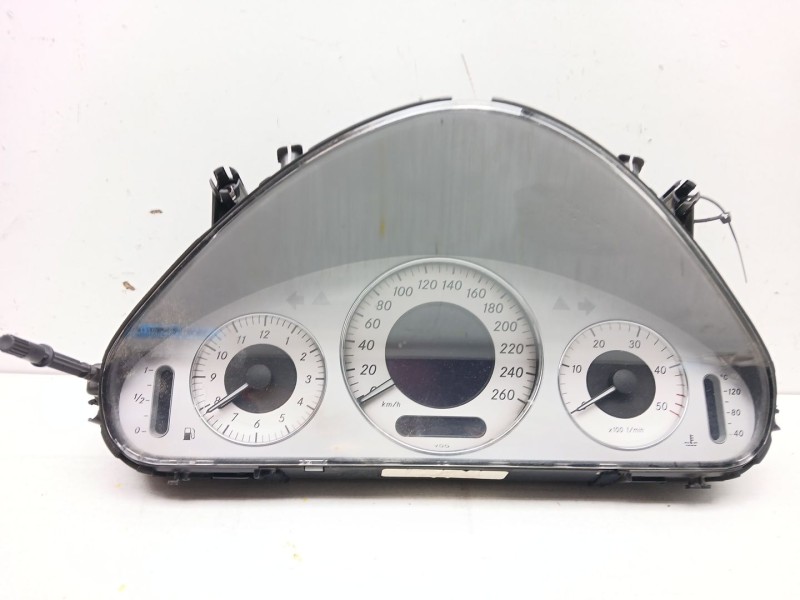 Recambio de cuadro instrumentos para mercedes-benz clase e (w211) e 320 cdi (211.026) referencia OEM IAM A2115405711  