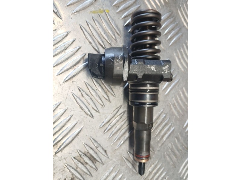 Recambio de inyector para volkswagen polo (9n3) match referencia OEM IAM   