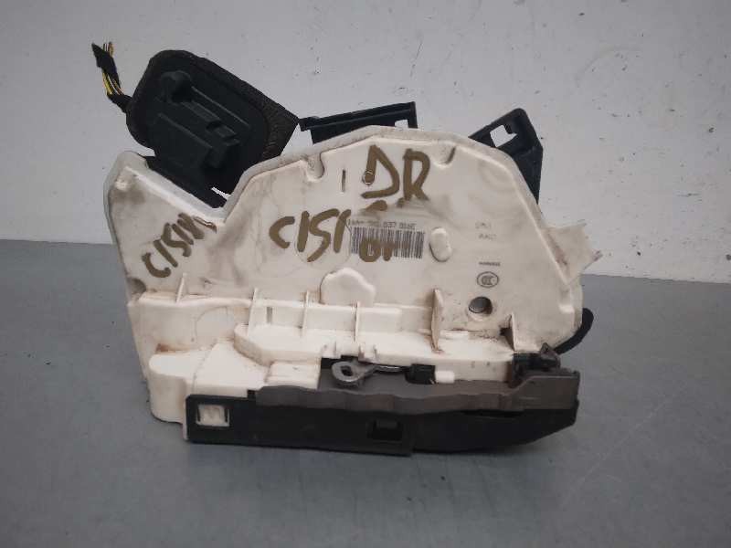 Recambio de cerradura puerta delantera derecha para volkswagen golf vii lim. business bluemotion tech. referencia OEM IAM 5K1837