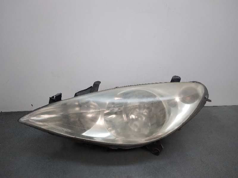 Recambio de faro izquierdo para peugeot 307 (s1) xs referencia OEM IAM  SOPORTE ROTO 