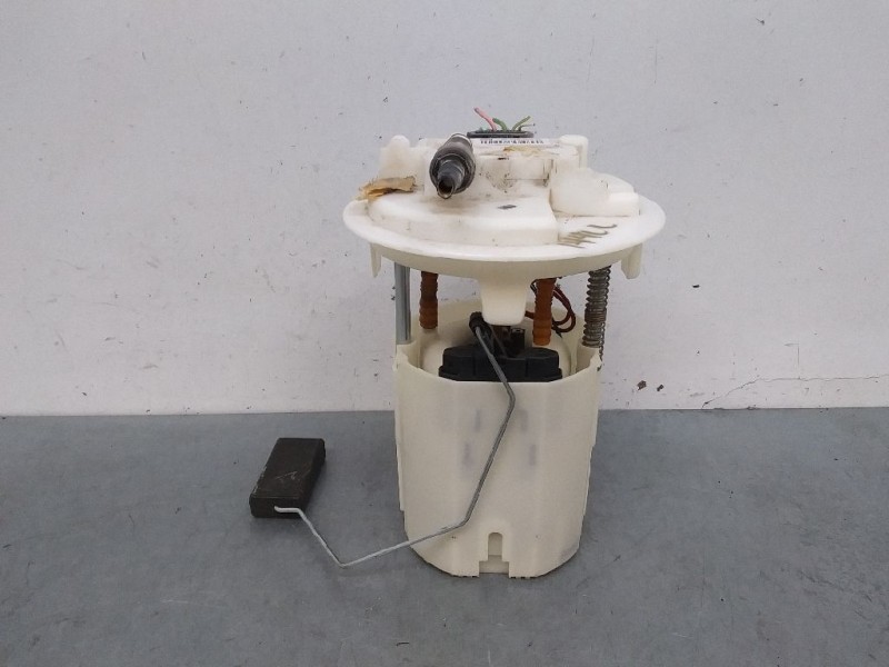 Recambio de aforador para peugeot 207 confort referencia OEM IAM 968493448 CON BOMBA 4 CABLES