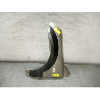 ALETA DELANTERA IZQUIERDA TOCADA 