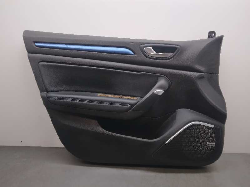 Recambio de guarnecido puerta delantera izquierda para renault megane iv berlina 5p 1.3 tce referencia OEM IAM 809013064R  