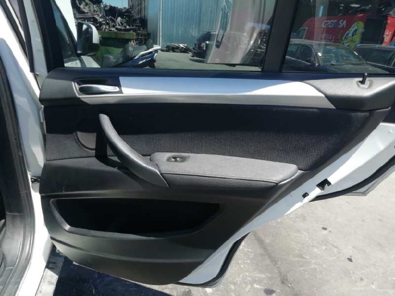 Recambio de guarnecido puerta trasera derecha para bmw x5 (e70) xdrive30d referencia OEM IAM   