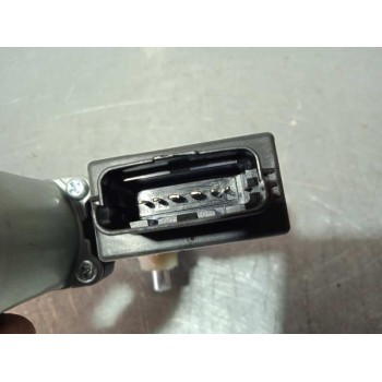 Recambio de motor elevalunas trasero derecho para kia cee´d 1.4 crdi cat referencia OEM IAM 617013201 83460A2010 