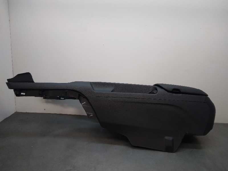 Recambio de apoyabrazos central para ford mustang gt referencia OEM IAM GR3B63045B44 208KM 