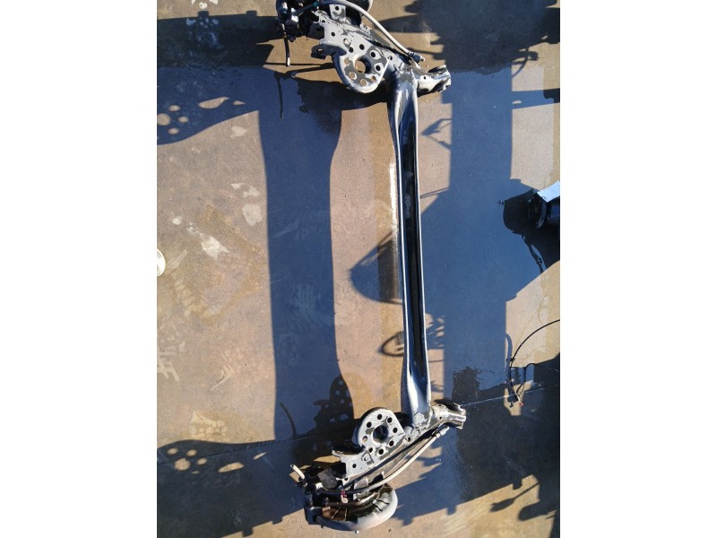 Recambio de puente trasero para kia stonic (yb) 1.2 cvvt referencia OEM IAM 55100H8500 disco 