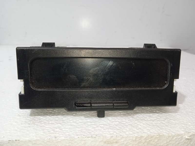 Recambio de display para renault megane ii familiar authentique referencia OEM IAM 8200107839 8200107839B 
