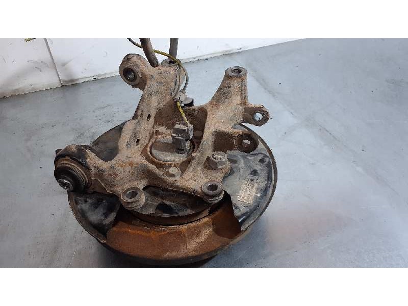 Recambio de mangueta trasera derecha para toyota rav 4 (a3) 2.2 d-4d cat referencia OEM IAM  5 TORNILLOS ABS