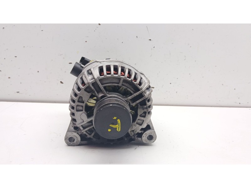 Recambio de alternador para peugeot 206 van 1.4 hdi referencia OEM IAM wa78506 mawa15239 raa15239