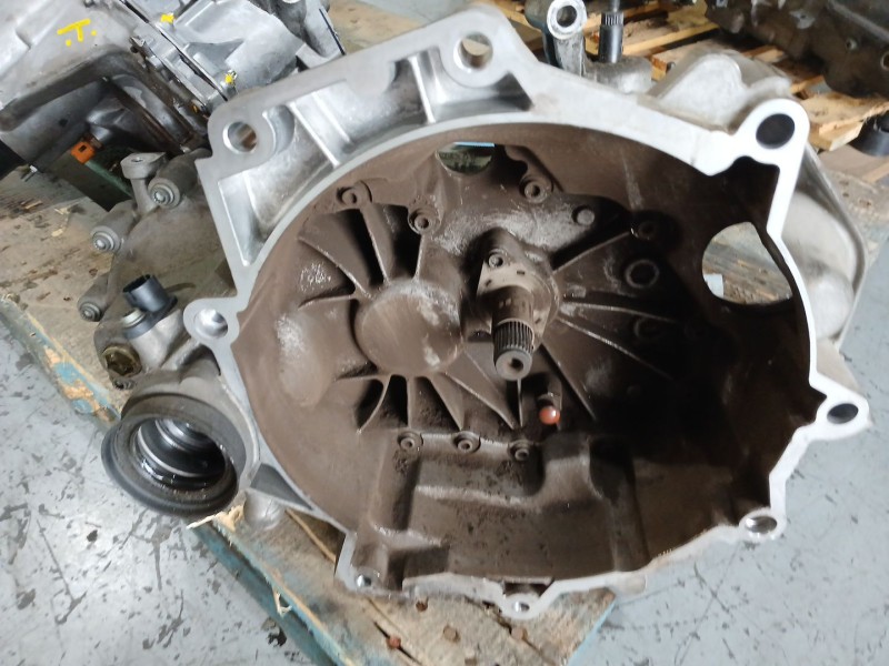 Recambio de caja casco para seat ibiza iii (6l1) 1.2 referencia OEM IAM gsb  