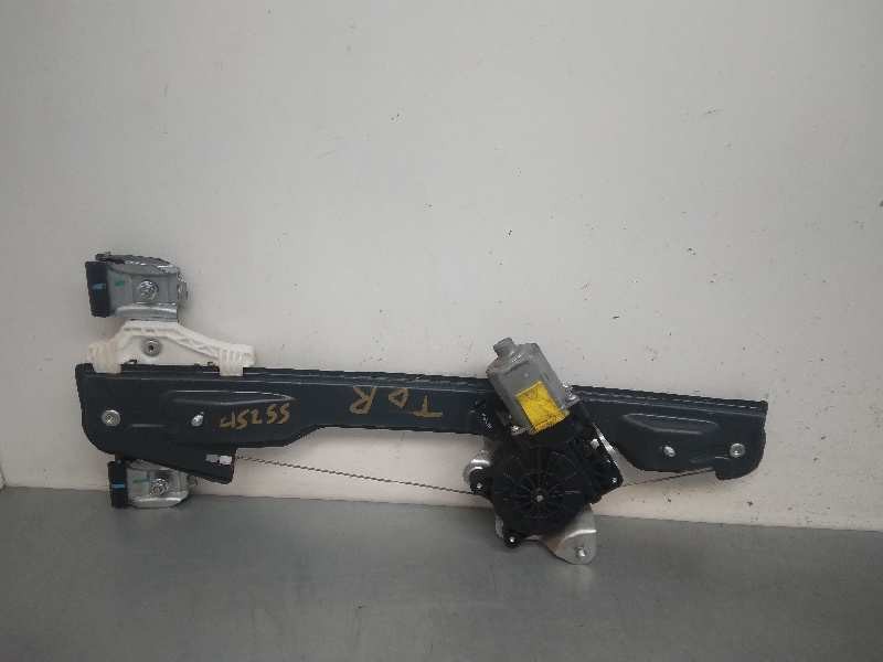 Recambio de elevalunas trasero derecho para ssangyong tivoli limited 4x2 referencia OEM IAM  2 PINES 