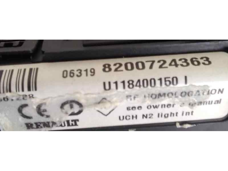 Recambio de caja reles / fusibles para renault megane ii berlina 5p confort dynamique referencia OEM IAM 8200724363  8200724363