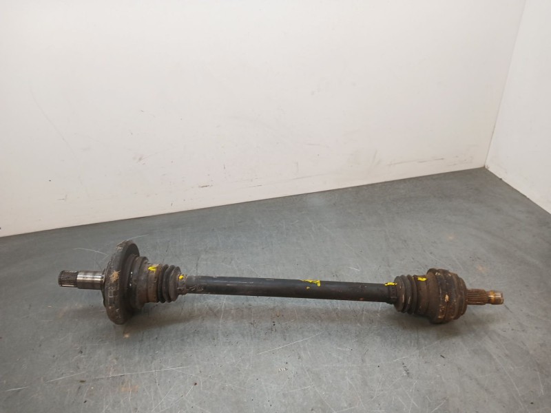 Recambio de transmision trasera izquierda para mercedes-benz clase c w205 c200 bluetec referencia OEM IAM A2053502409  