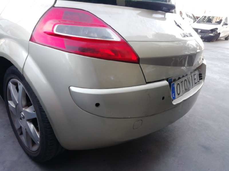 Recambio de paragolpes trasero para renault megane ii berlina 5p dynamique referencia OEM IAM  2 SERIE CON SENSORES