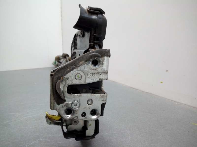 Recambio de cerradura puerta delantera izquierda para toyota avensis touring sports advance referencia OEM IAM   6 PINS